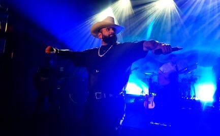 Desde la intimidad, Carin León presenta su nuevo disco en Miami