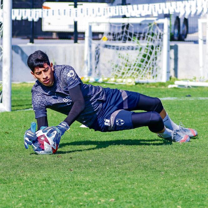Esteban Andrada reconoció el deseo de jugar una hipotética final contra Lionel Messi. Foto: Club Monterrey