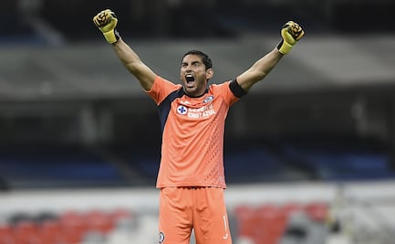 Jesús Corona impulsa su reinvención en Cruz Azul