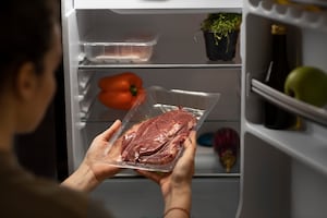 ¿Cuánto dura la carne en el congelador antes de que se dañe? Conoce la temperatura en qué se debe refrigerar