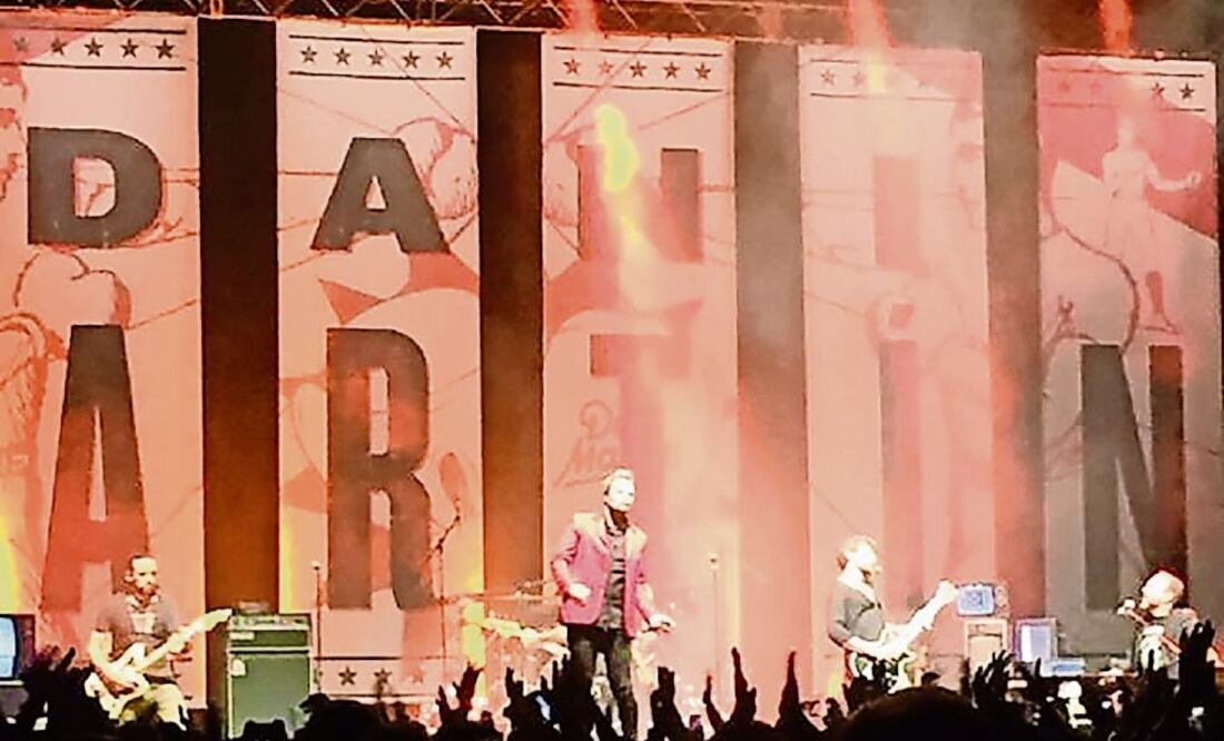 Durante el concierto, Dani no dejó de nombrar chilangos al público presente (TOMADA DE TWITTER)