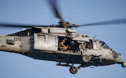 EU lanza ataques contra Irán tras derribo de helicóptero; Trump: la respuesta es muy fuerte, poderosa
