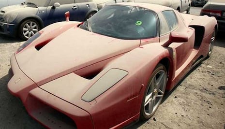 El cementerio de superdeportivos en Dubai que debes conocer