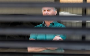 Dan prisión domiciliaria temporal a Jair Bolsonaro; está hospitalizado por una neumonía