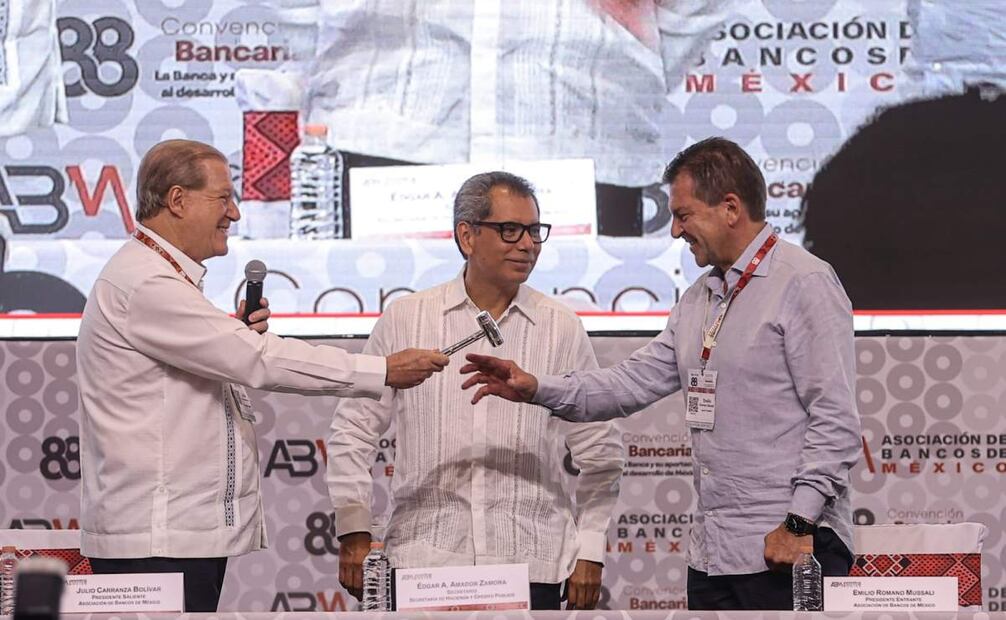 Emilio Romano Mussali toma posesión como presidente de la Asociación de Bancos de México durante la clausura de la 88 edición de la Convención Bancaria. (09/05/25). Foto: Gabriel Pano/El Universal