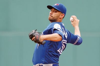 Marco Estrada se queda cerca del sin hit ni carrera
