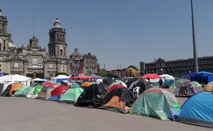 Manifestantes anti-AMLO consideran dejar el Zócalo tras retiro de vallas 