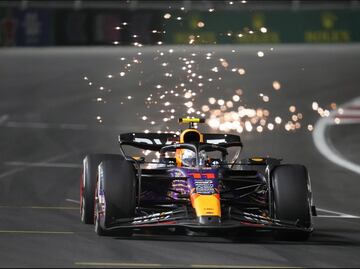 Checo Pérez sube al podio en el GP de Las Vegas y amarra el subcampeonato de la F1