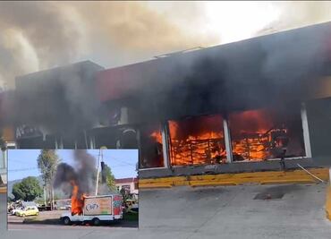Criminales incendian Oxxos y vehículos en Apatzingán VIDEOS