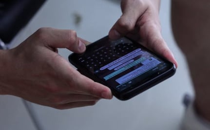 ¿Cómo escuchar notas de voz de WhatsApp sin que se enteren?