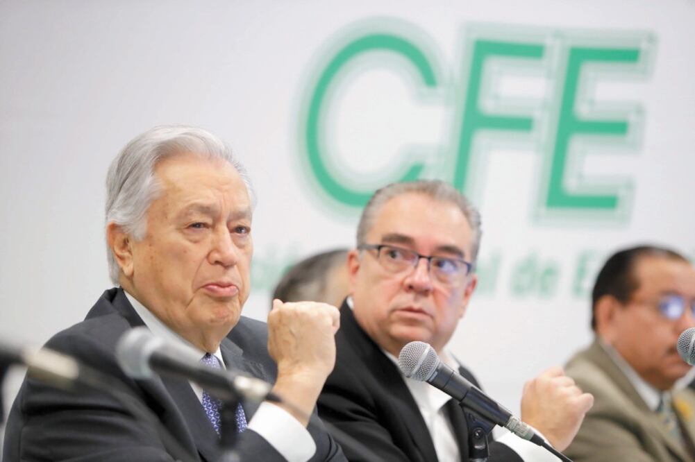 La CFE demanda un pago por 900 mdd por el caso del gasoducto de Sur de Texas-Tuxpan, indicó Manuel Bartlett Díaz, director de la empresa. Foto: IVÁN STEPHENS.EL UNIVERSAL