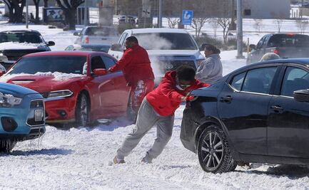 Tormenta invernal deja varios muertos en su avance al noreste de EU
