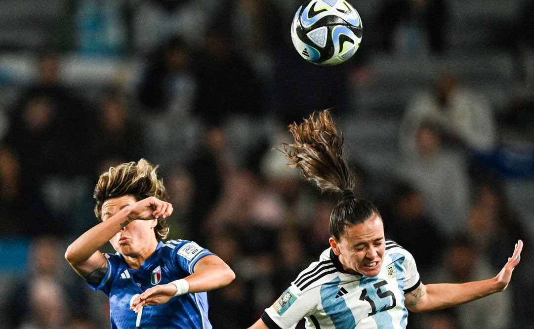 Argentina e Italia durante la fase de grupos del Mundial Femenil 2023 - Foto: AFP