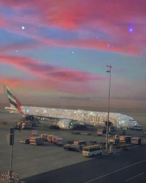 ¿En verdad existe el avión 'Bling 777' tapizado de diamantes?