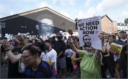 Contemplan vetar de los estadios a racistas en redes sociales