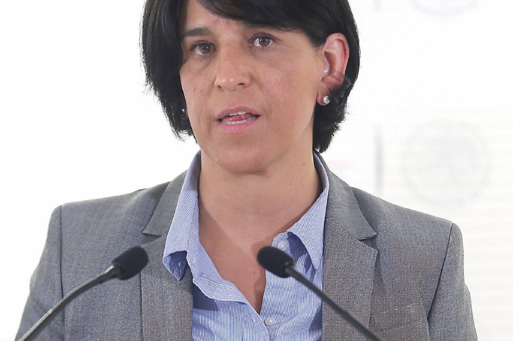 “Nuevas leyes”. Ángela Quiroga, titular de la Unidad de Enlace, afirma que se creará legislación procesal, que estará en manos de los poderes judiciales del fuero común y la Federación (ARCHIVO. EL UNIVERSAL)