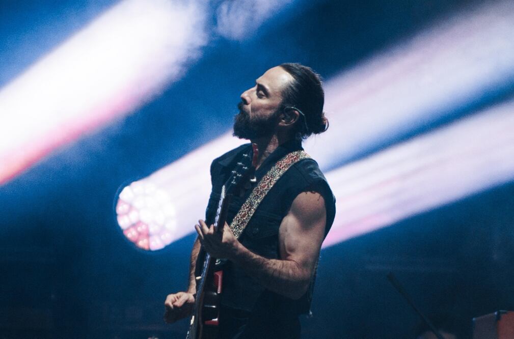 Jay de la Cueva, músico mexicano, conocido, principalmente, por ser el líder de Moderatto y su trabajo en múltiples grupos de rock.
Foto: EL UNIVERSAL / Yaretzy M. Osnaya