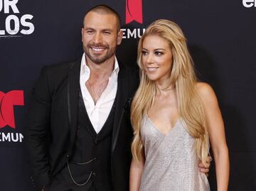 La química entre Rafael Amaya y Fernanda Castillo como Aurelio Casillas y Mónica Robles en "El señor de los cielos"