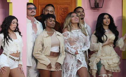 Karol G, Pedro Pascal y Jessica Alba entre los artistas invitados a la casita de Bad Bunny en el Super Bowl LX
