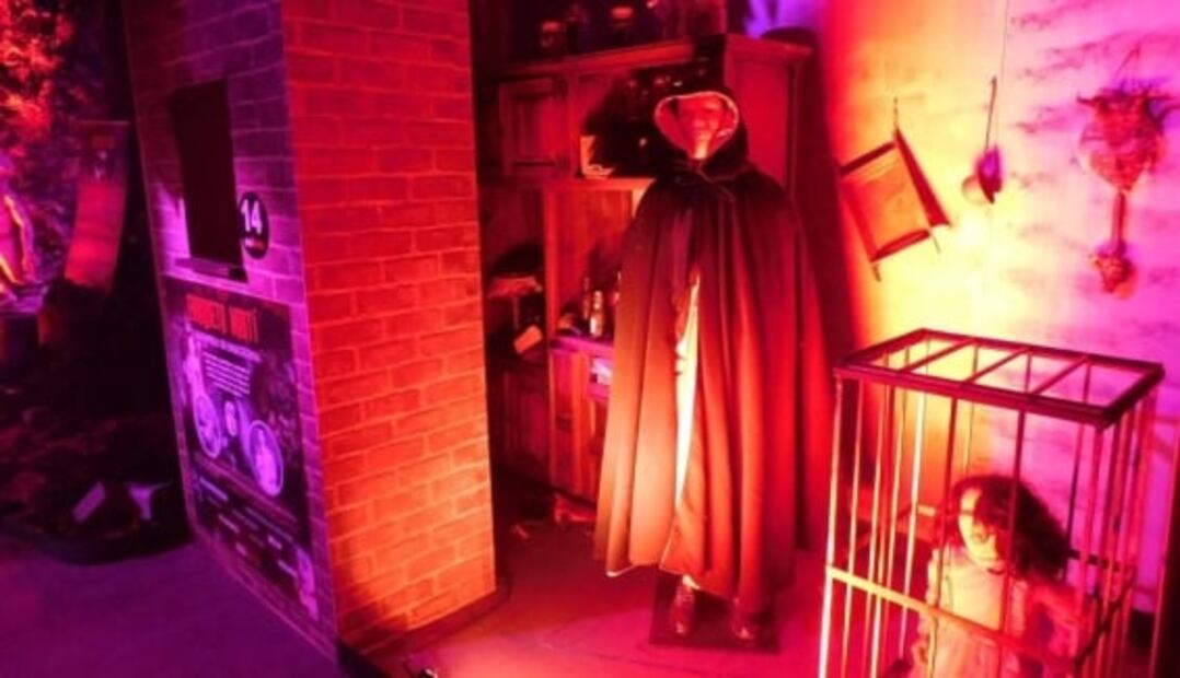 Brujas, vampiros y muñecas poseídas: terror en la nueva expo de Forum Buenavista