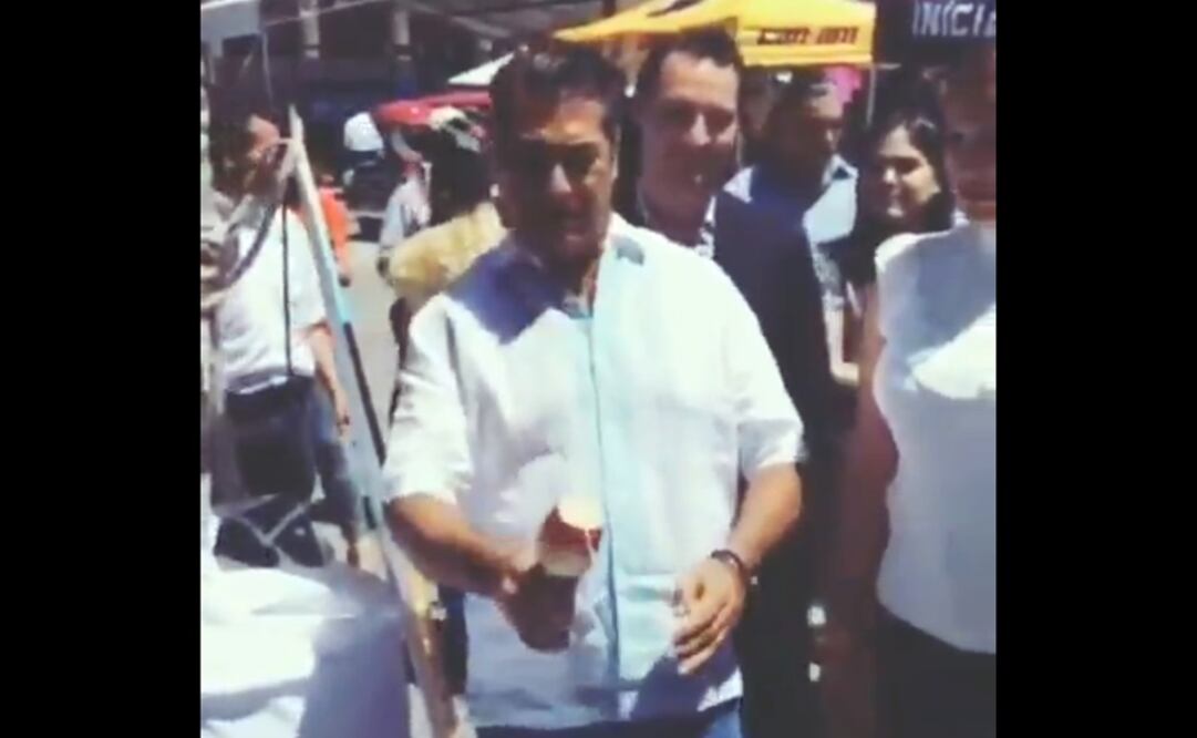 “Quihubo ¡a la primera!”, presume "El Bronco" tras jugar con balero como AMLO