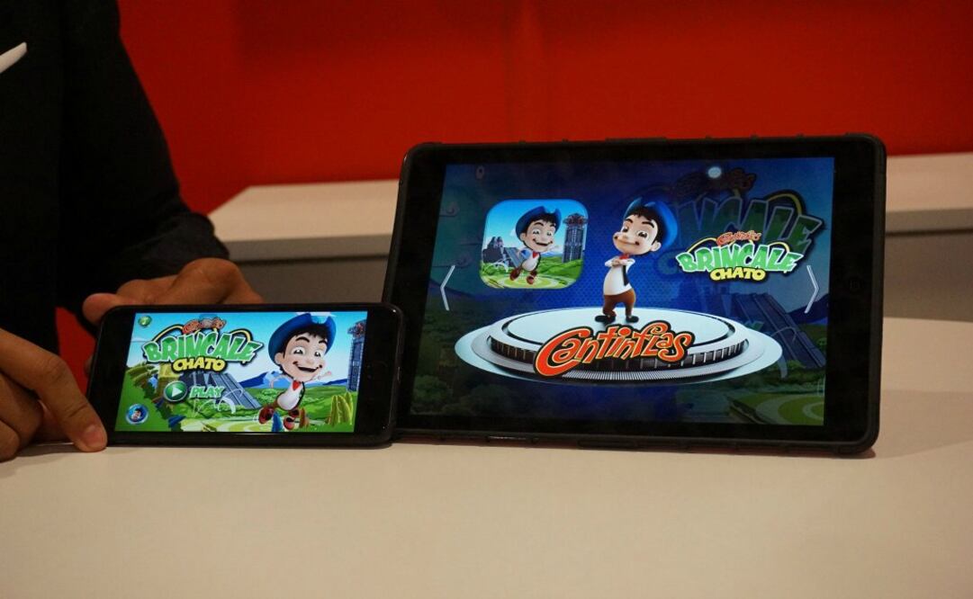 Como en otros videojuegos similares, para avanzar en el juego es preciso ir superando pruebas, evitar caer al vacío y obtener el máximo de monedas posibles.