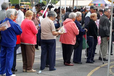 Aprueban dictamen sobre descuentos a adultos mayores en clínicas privadas