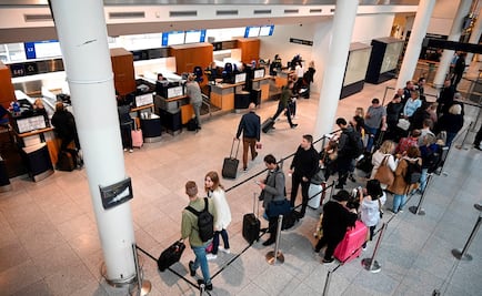 Boletos de avión por los cielos, su mayor alza en 23 años