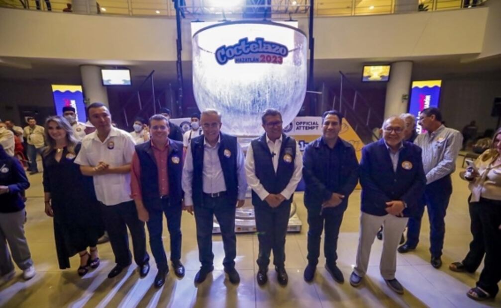 VIDEO: Mazatlán obtiene Récord Guinness por el cóctel de camarón más grande del mundo