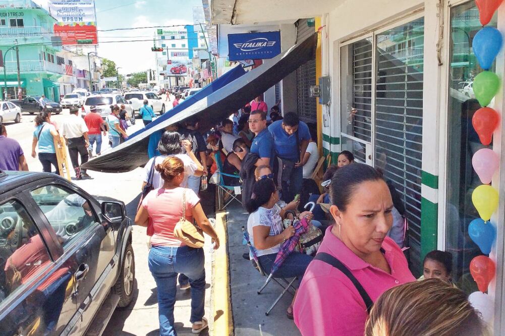 El gobierno del estado destacó que el paro de actividades comerciales sólo se realizó en pequeños y medianos negocios y en cuatro líneas de autotransporte de pasajeros (ÓSCAR LEÓN. EL UNIVERSAL)