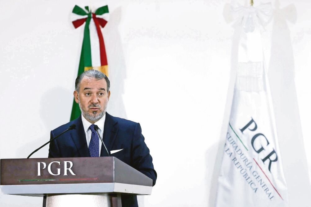 El procurador Raúl Cervantes destaca entre los delitos de corrupción, figura s como la defraudación fiscal, el lavado de dinero y los actos de simulación (PGR)