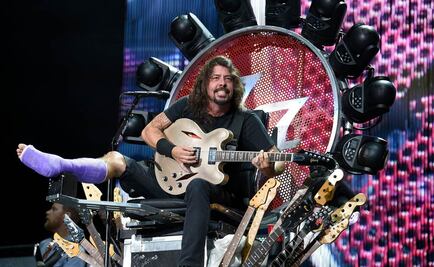 Dave Grohl regresa a los escenarios en un trono