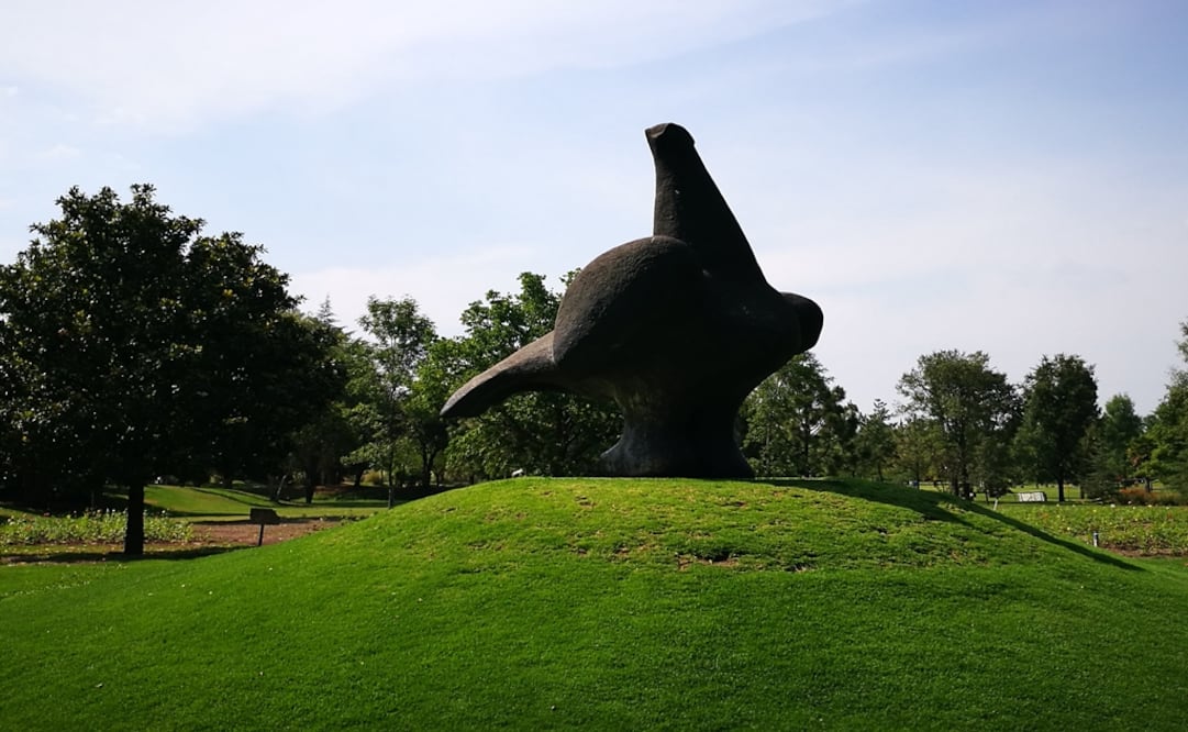 Stone sculpture of a dove or "Paloma" after the original design by late Mexican artist Juan Soriano at "Xochitla" Ecological Park.