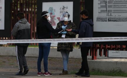 Fotos. Con caretas, gel antibacterial y cubrebocas, así se aplica el examen de Comipems