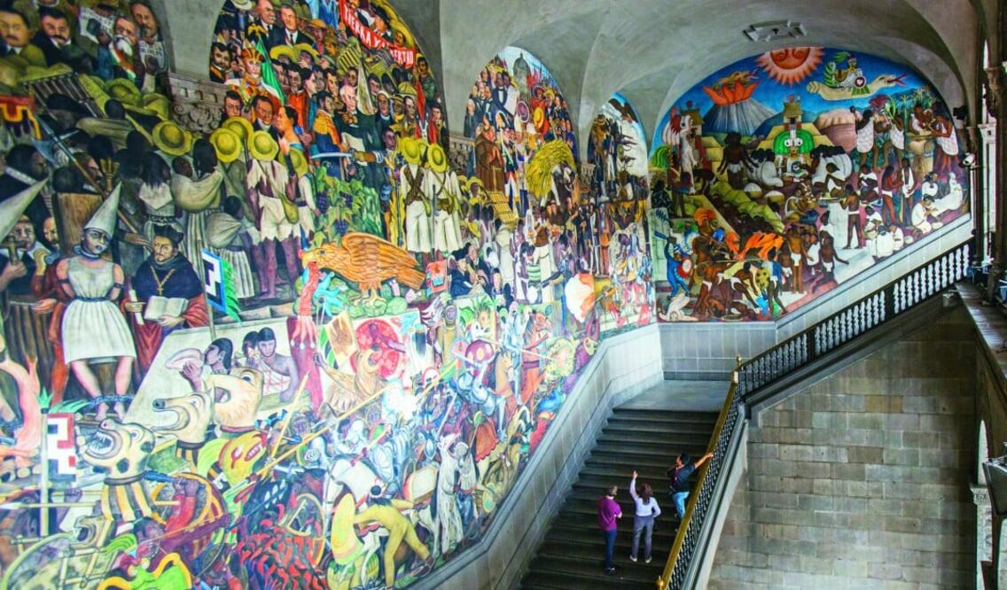 En México, los "free walking tours" aparecieron por la demanda de los viajeros europeos. (Foto: Alan Carranza)