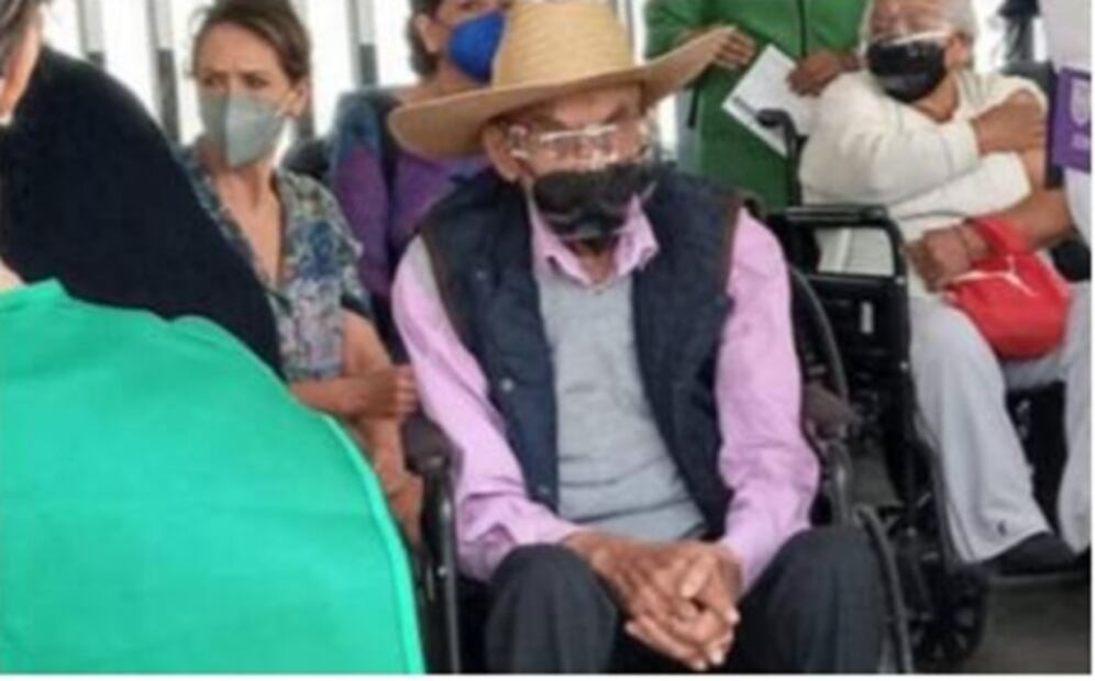 La última fotografía pública de Luis Echeverría