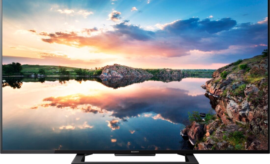 De acuerdo al tamaño es la distancia en que debes colocar la TV.