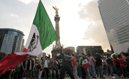Instala CDMX pantallas en el Ángel para ver partido del Tri