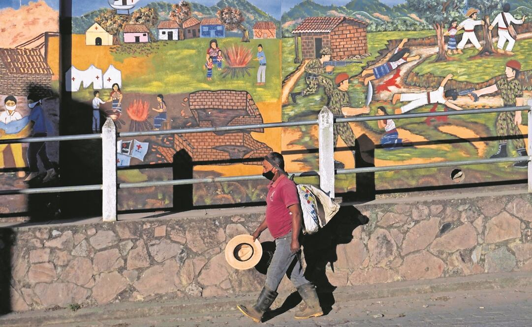 Guatemala celebra el 25 aniversario de la firma del acuerdo de paz tras la guerra civil. Foto: JOHAN ORDONEZ / AFP