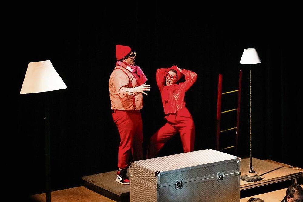 La ópera, bajo la dirección de Rodrigo Macías y la escenografía de Oswaldo Martín, se presentó en los teatros centenarios El Oro y Tengago del Valle. /Especial