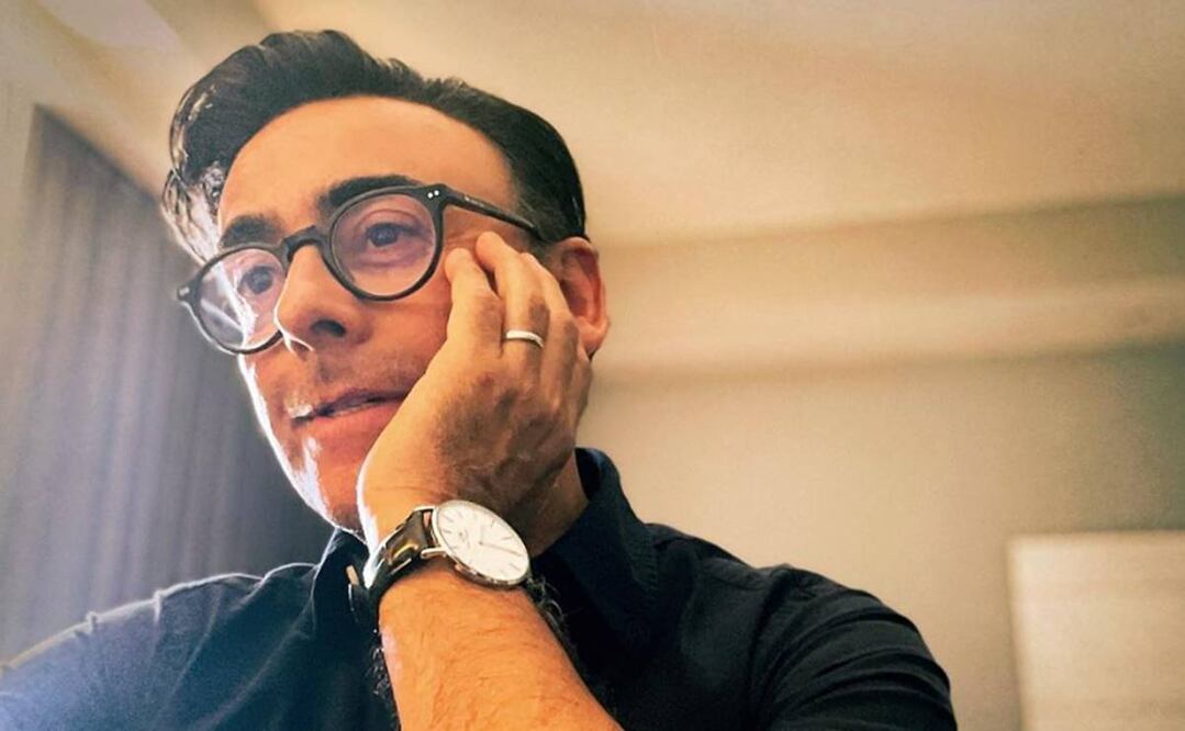 Instagram Adal Ramones.