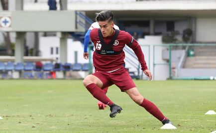 Alexis Peña olvida escándalo en Chivas y promete disciplina en Cruz Azul