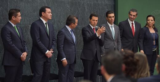 Concluye encuentro entre Peña y diputados priístas