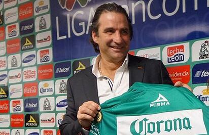 Pizzi y auxiliares recibirán 1.5 millones anuales