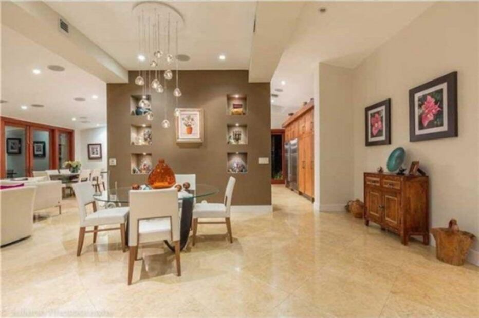 García Luna pasó de dos casas en México a mansiones en EU