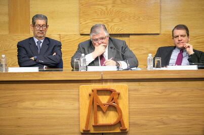 Banxico realiza nuevo ajuste a la baja del crecimiento