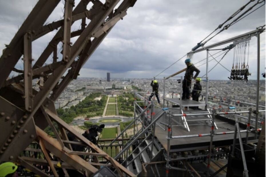 La Torre Eiffel estrena tirolesa