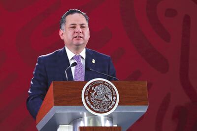 UIF analiza transferencias de Medina Mora a solicitud del Senado