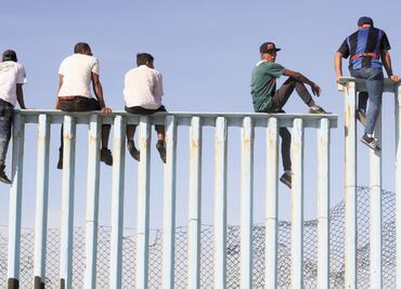 Pugnan por mantener diputado migrante