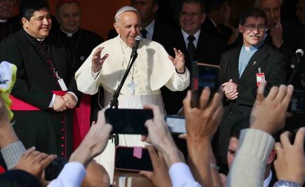 Papa enaltece a la mujer paraguaya
